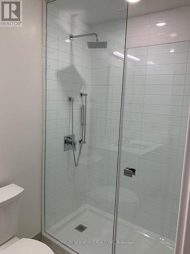 3208 - 25 Richmond Street, Toronto, ON - Indoor Photo Showing Bathroom