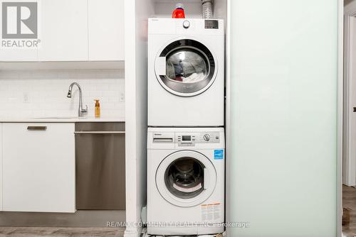 3709 - 42 Charles Street, Toronto, ON - Indoor Photo Showing Laundry Room