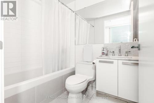 3709 - 42 Charles Street, Toronto, ON - Indoor Photo Showing Bathroom