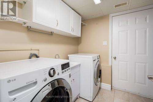 653 Chestnut Street, Innisfil, ON - Indoor Photo Showing Laundry Room