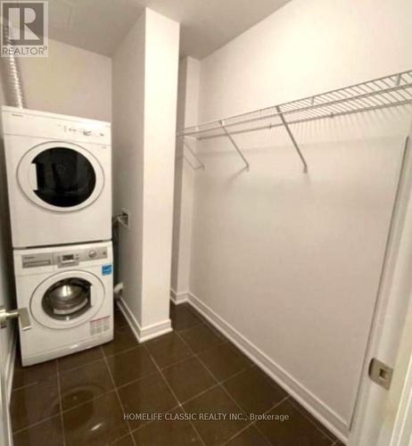 Sw-709 - 9191 Yonge Street, Richmond Hill, ON - Indoor Photo Showing Laundry Room