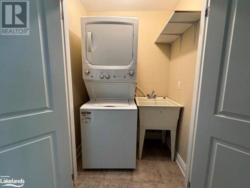 38 Webb Circle, Haliburton, ON - Indoor Photo Showing Laundry Room