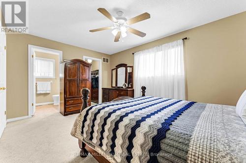 43 Bianca Drive, Hamilton, ON - Indoor Photo Showing Bedroom