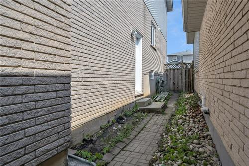 19 Millpond Place|Unit #Lower, Hamilton, ON - Outdoor With Exterior