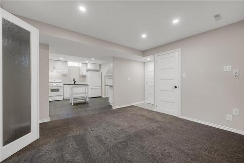 19 Millpond Place|Unit #Lower, Hamilton, ON - Indoor Photo Showing Other Room