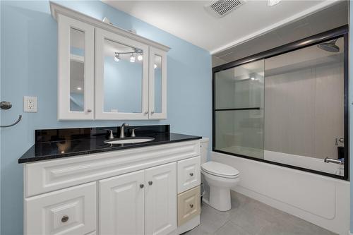 19 Millpond Place|Unit #Lower, Hamilton, ON - Indoor Photo Showing Bathroom