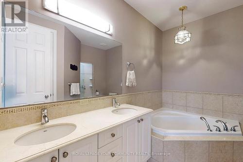 9 Bill Knowles Street, Uxbridge, ON - Indoor Photo Showing Bathroom