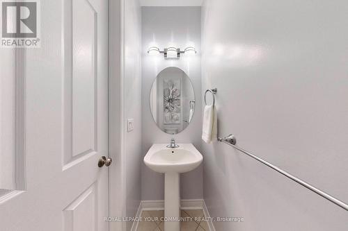 9 Bill Knowles Street, Uxbridge, ON - Indoor Photo Showing Bathroom