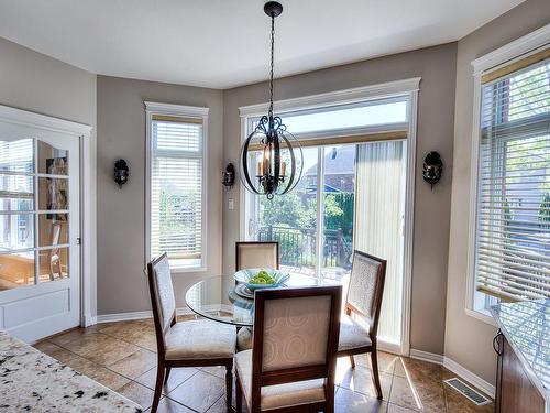 Coin-repas - 432 Rue Des Alismas, Laval (Sainte-Dorothée), QC - Indoor Photo Showing Dining Room