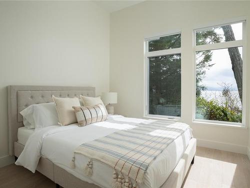 7510 Ocean Park Pl, Sooke, BC - Indoor Photo Showing Bedroom