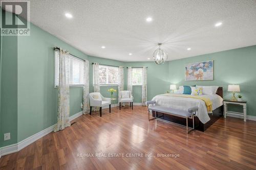 6059 Gemini Crescent, Mississauga, ON - Indoor Photo Showing Bedroom