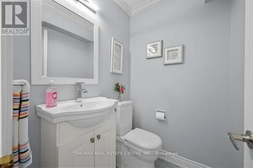 6059 Gemini Crescent, Mississauga, ON - Indoor Photo Showing Bathroom
