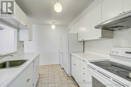 211 - 4185 Shipp Drive, Mississauga, ON - Indoor Photo Showing Kitchen