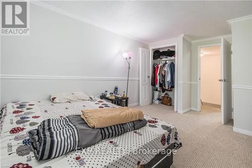 5 - 648 Doon Village Road, Kitchener, ON - Indoor Photo Showing Bedroom