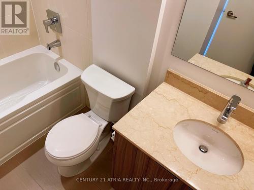 2308 - 955 Bay Street, Toronto, ON - Indoor Photo Showing Bathroom