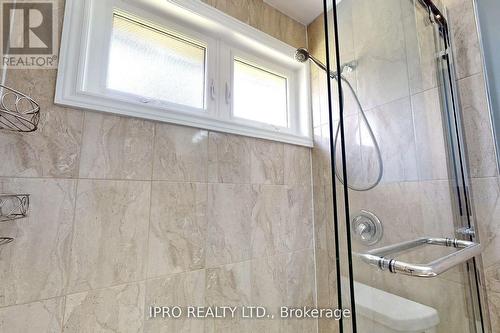 22 Royal Doulton Drive, Toronto (Parkwoods-Donalda), ON - Indoor Photo Showing Bathroom