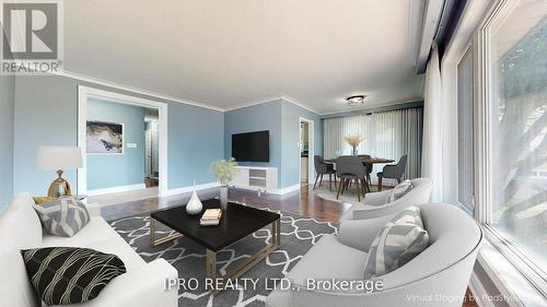 22 Royal Doulton Drive, Toronto (Parkwoods-Donalda), ON - Indoor Photo Showing Living Room