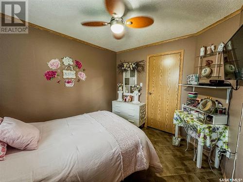 107 May Street, Neudorf, SK - Indoor Photo Showing Bedroom