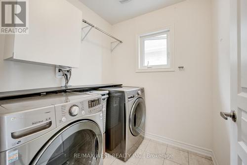 12 Pierce Place, New Tecumseth, ON - Indoor Photo Showing Laundry Room