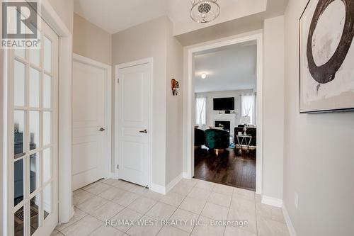 12 Pierce Place, New Tecumseth, ON - Indoor Photo Showing Other Room