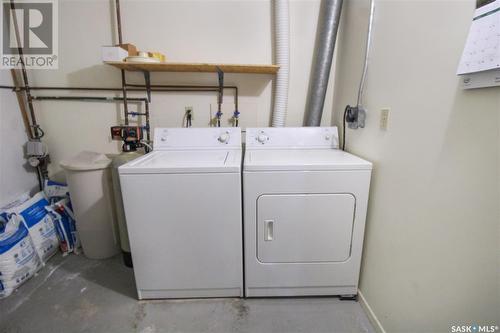 4 1186 Ashley Drive, Swift Current, SK - Indoor Photo Showing Laundry Room