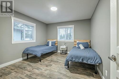 31 Garmisch Road, Vernon, BC - Indoor Photo Showing Bedroom