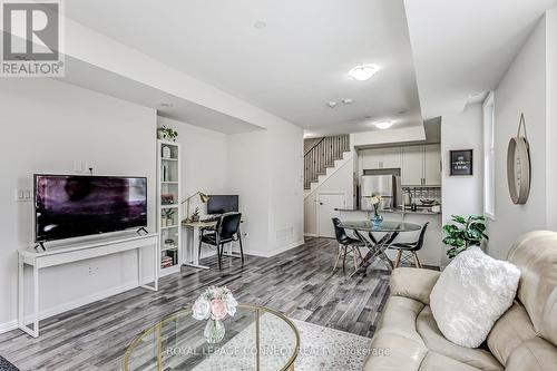 401 - 1460 Whites Road, Pickering, ON - Indoor Photo Showing Living Room