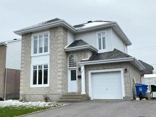 Frontage - 8915 Rue Oméga, Brossard, QC - Outdoor