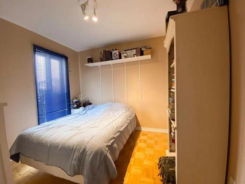 Chambre Ã Â coucher - 8915 Rue Oméga, Brossard, QC - Indoor Photo Showing Bedroom