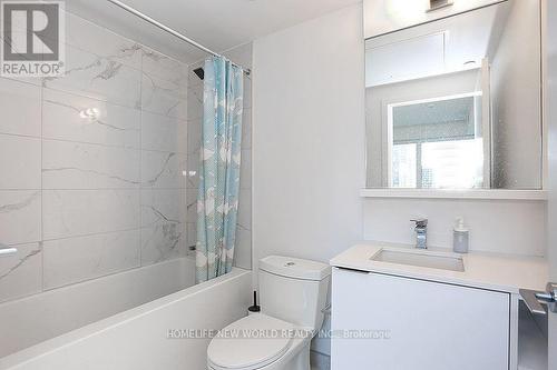 717 - 85 Wood Street, Toronto, ON - Indoor Photo Showing Bathroom