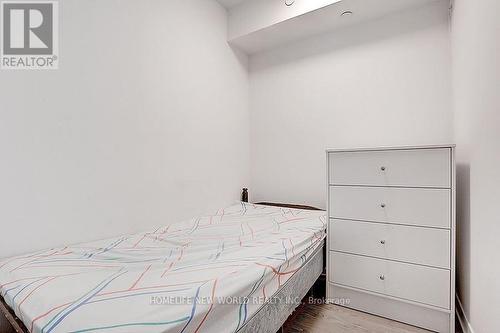 717 - 85 Wood Street, Toronto, ON - Indoor Photo Showing Bedroom