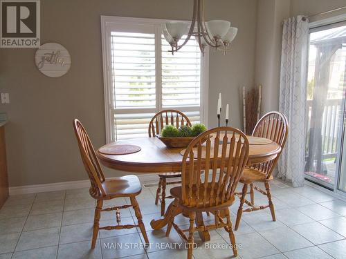 1962 Romina Court, Innisfil, ON - Indoor Photo Showing Dining Room