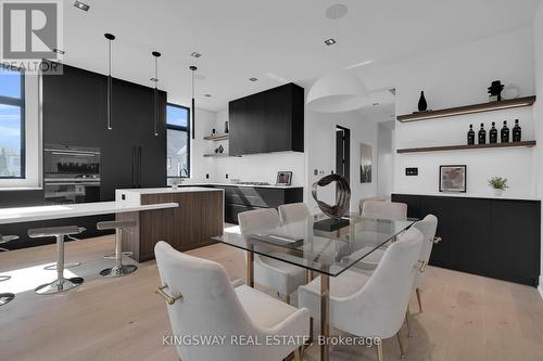 17 Broadview Avenue, Mississauga, ON - Indoor Photo Showing Dining Room