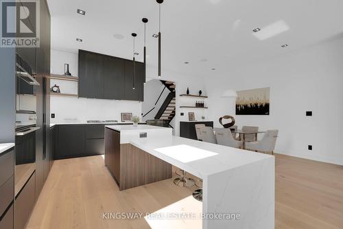 17 Broadview Avenue, Mississauga (Port Credit), ON - Indoor Photo Showing Kitchen