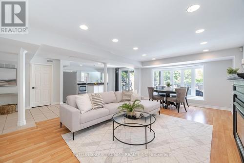 24 Oak Street, Halton Hills, ON - Indoor Photo Showing Living Room