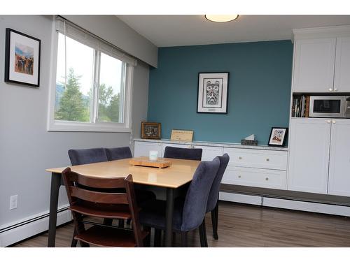 206 - 30 Ridgemont Avenue, Fernie, BC - Indoor Photo Showing Dining Room