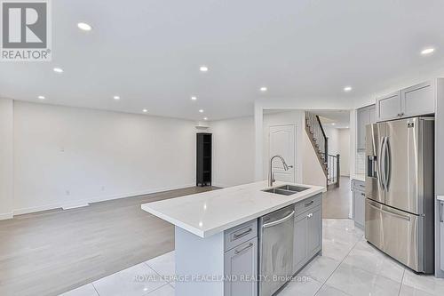241 Fred Mclaren Boulevard, Markham, ON - Indoor Photo Showing Kitchen With Double Sink With Upgraded Kitchen
