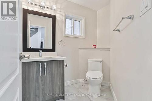 241 Fred Mclaren Boulevard, Markham, ON - Indoor Photo Showing Bathroom