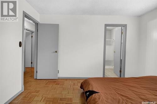 402 4Th Street S, Martensville, SK - Indoor Photo Showing Bedroom