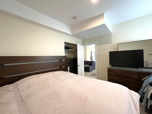 1916 Fort Sheppard Drive, Nelson, BC - Indoor Photo Showing Bedroom