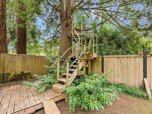 1110 Cumberland Rd, Courtenay, BC - Outdoor