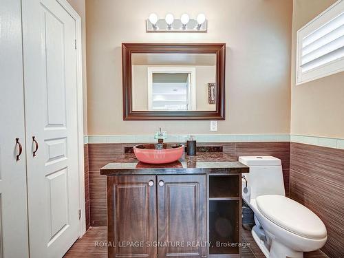 762 Duchess Dr, Mississauga, ON - Indoor Photo Showing Bathroom