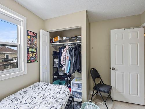 525 Victoria St, Kingston, ON - Indoor Photo Showing Bedroom