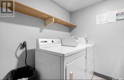 302 325 Kingsmere Boulevard, Saskatoon, SK - Indoor Photo Showing Laundry Room