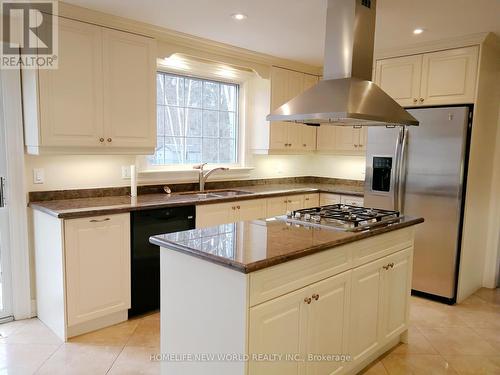 296 Benita Court E, Oakville, ON - Indoor Photo Showing Kitchen With Double Sink