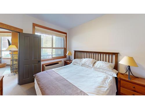 637 - 4559 Timberline Crescent, Fernie, BC - Indoor Photo Showing Bedroom