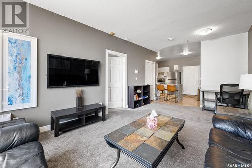 404 1867 Hamilton Street, Regina, SK - Indoor Photo Showing Living Room