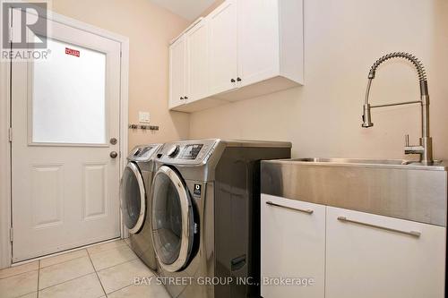 18 Cherry Bush Road, Vaughan, ON - Indoor Photo Showing Laundry Room