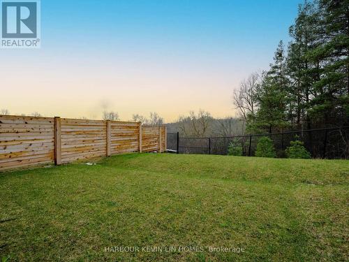 15 Knollview Lane, Richmond Hill, ON - Outdoor With View