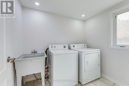 54 - 2171 Fiddlers Way, Oakville, ON - Indoor Photo Showing Laundry Room